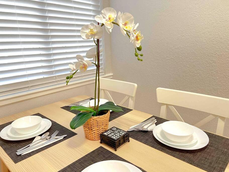 Luxury Condo In The Heart Of Midtown Sacramento Exteriör bild